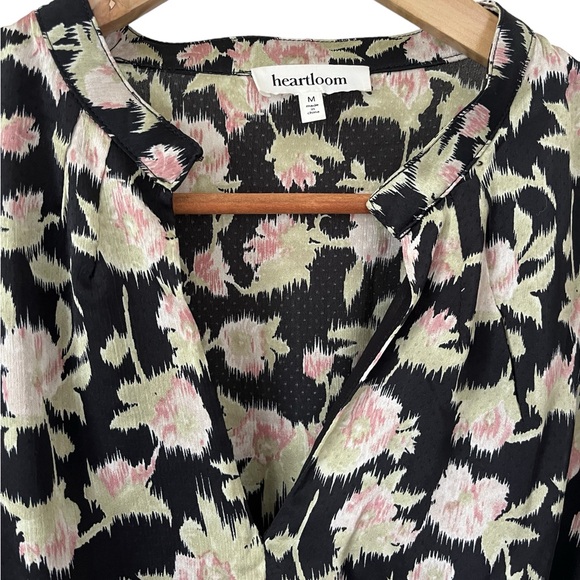 Heartloom Martine Top Size Medium in Black with Beautiful Pink Floral - Picture 5 of 16